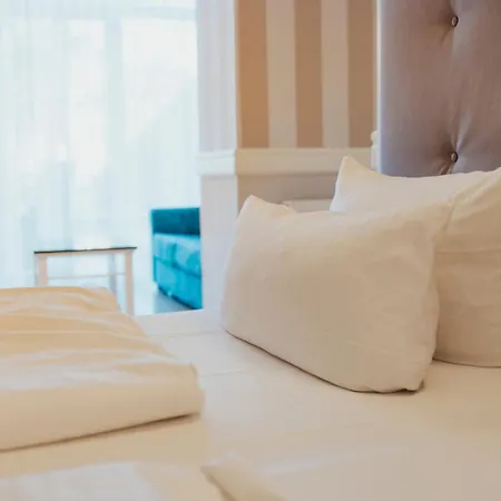 Strandperle Iv Jahreszeiten Hotell